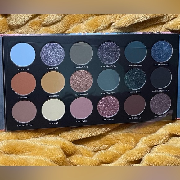NIB Morphe Ashley Strong Artisty Palette - Picture 6 of 6